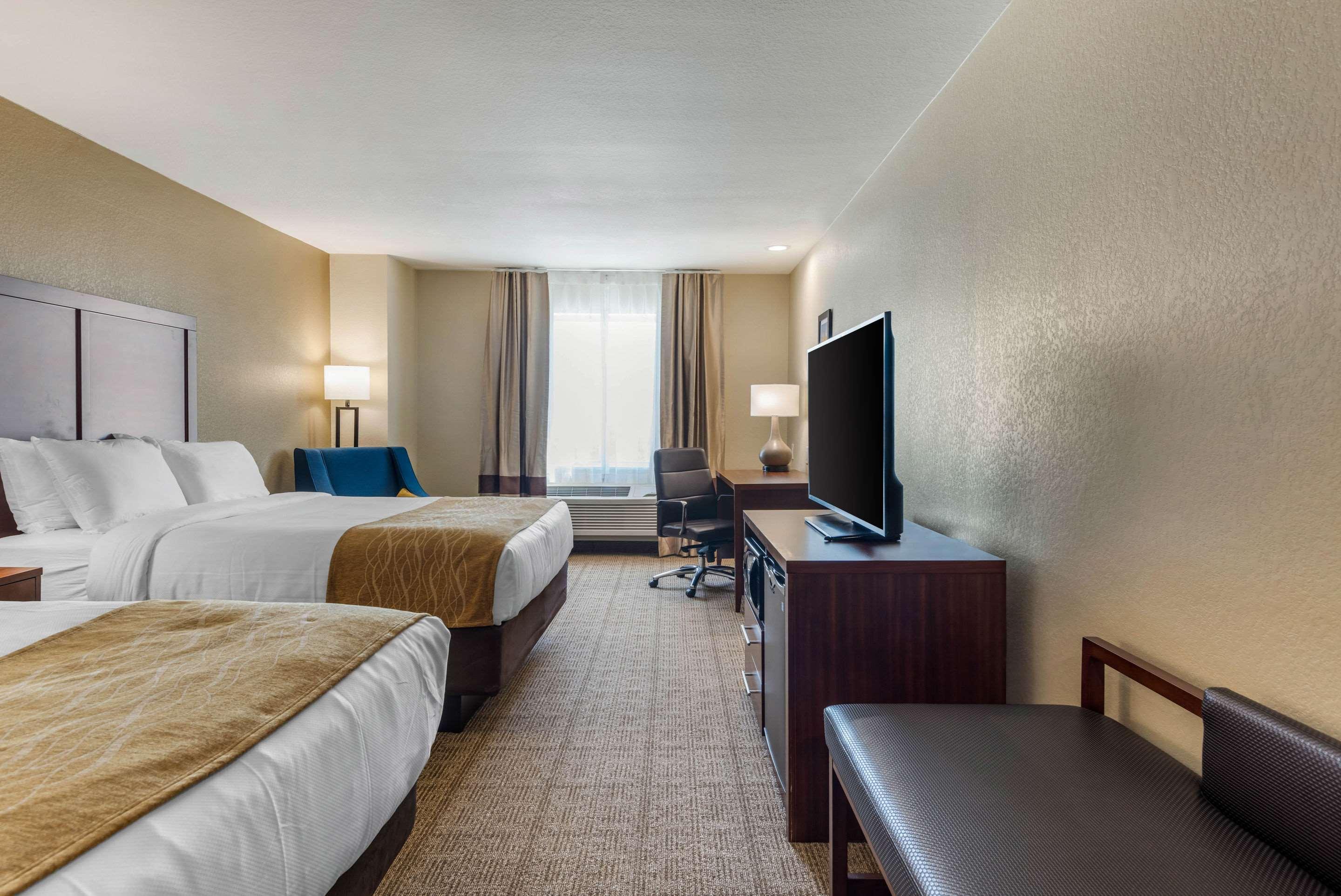 Comfort Inn & Suites Big Spring Exterior photo