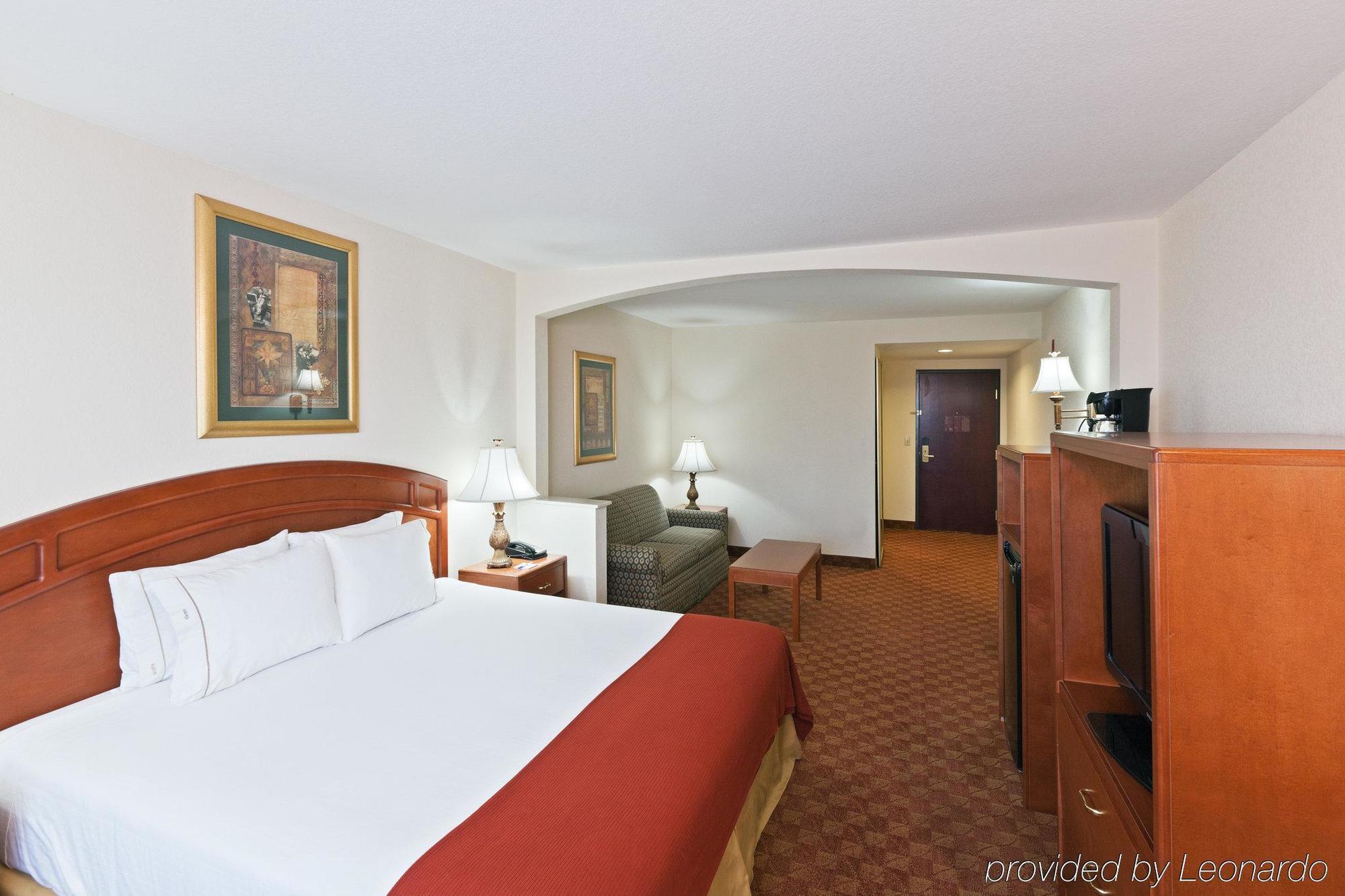 Comfort Inn & Suites Big Spring Room photo