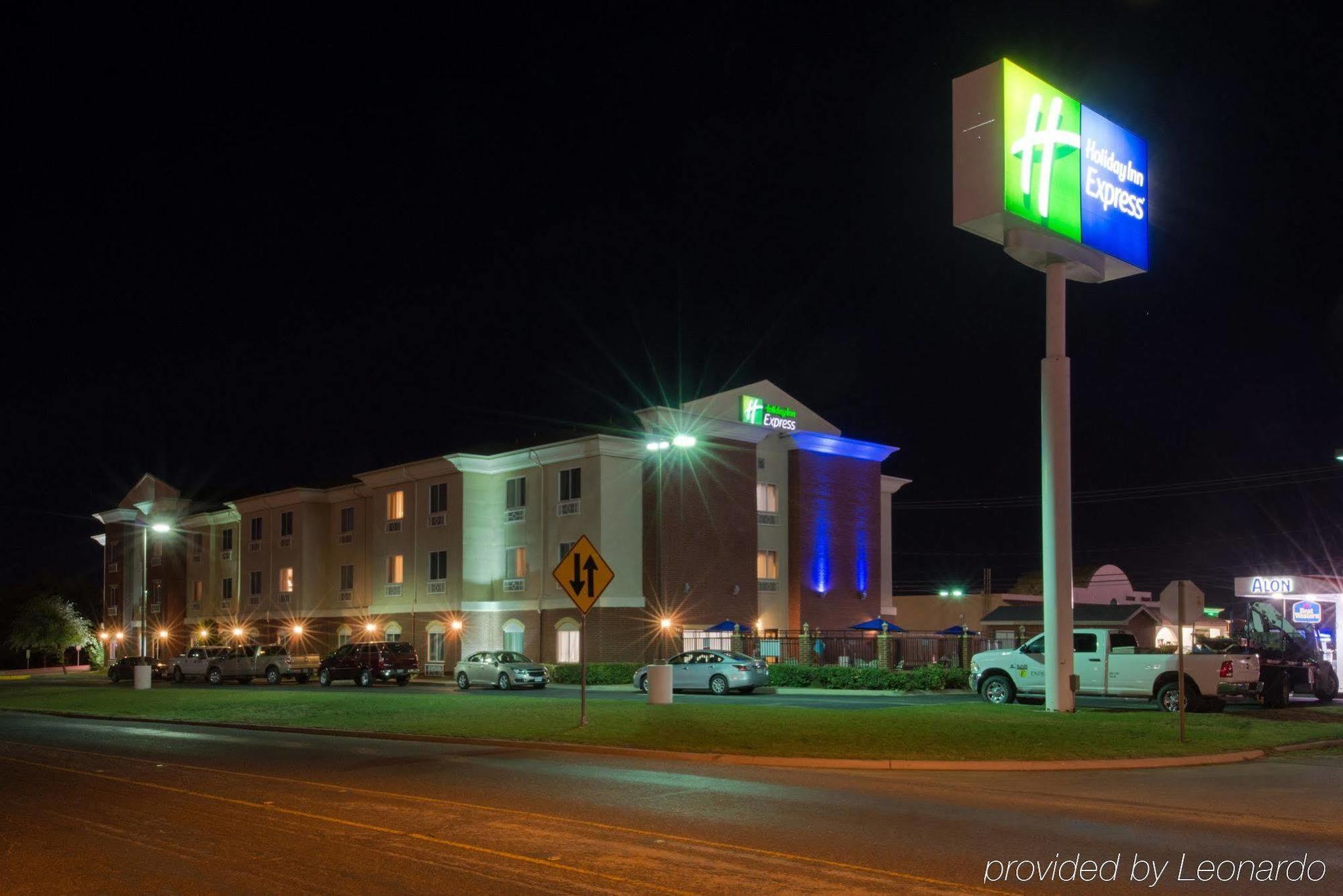 Comfort Inn & Suites Big Spring Exterior photo