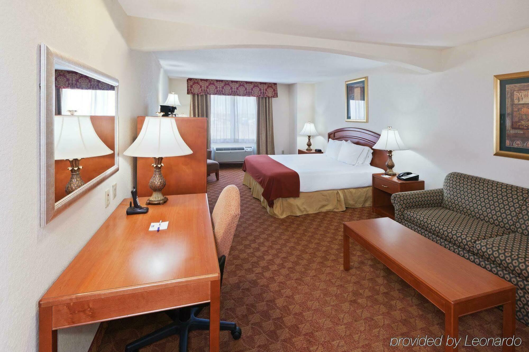Comfort Inn & Suites Big Spring Exterior photo